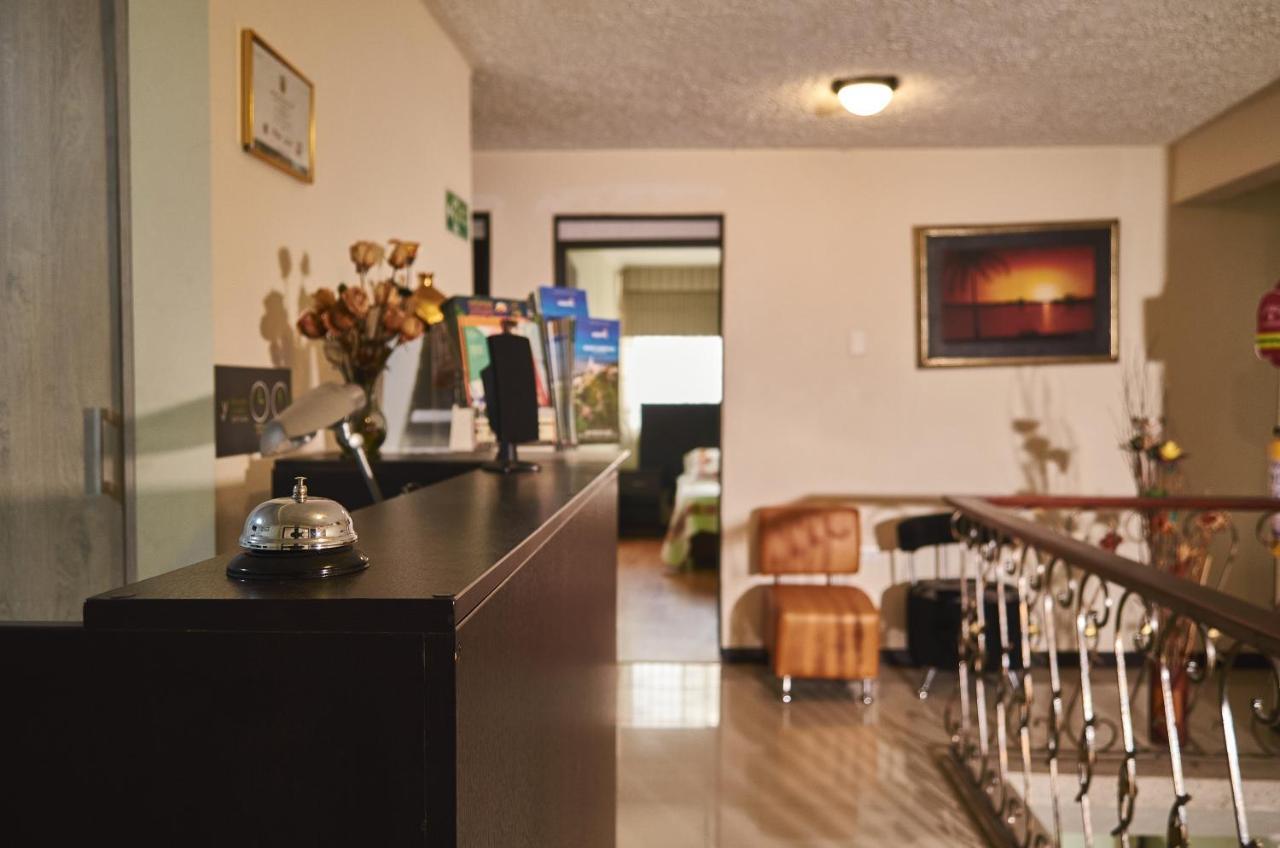 Hotel Alojate In بوغوتا المظهر الخارجي الصورة