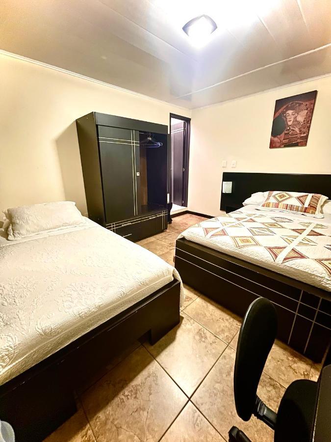 Hotel Alojate In بوغوتا المظهر الخارجي الصورة
